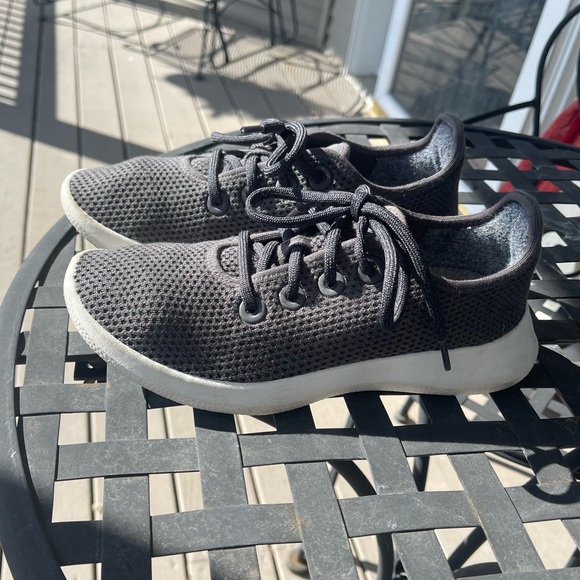 Allbirds Women’s Tree Runners - Picture 6 of 7